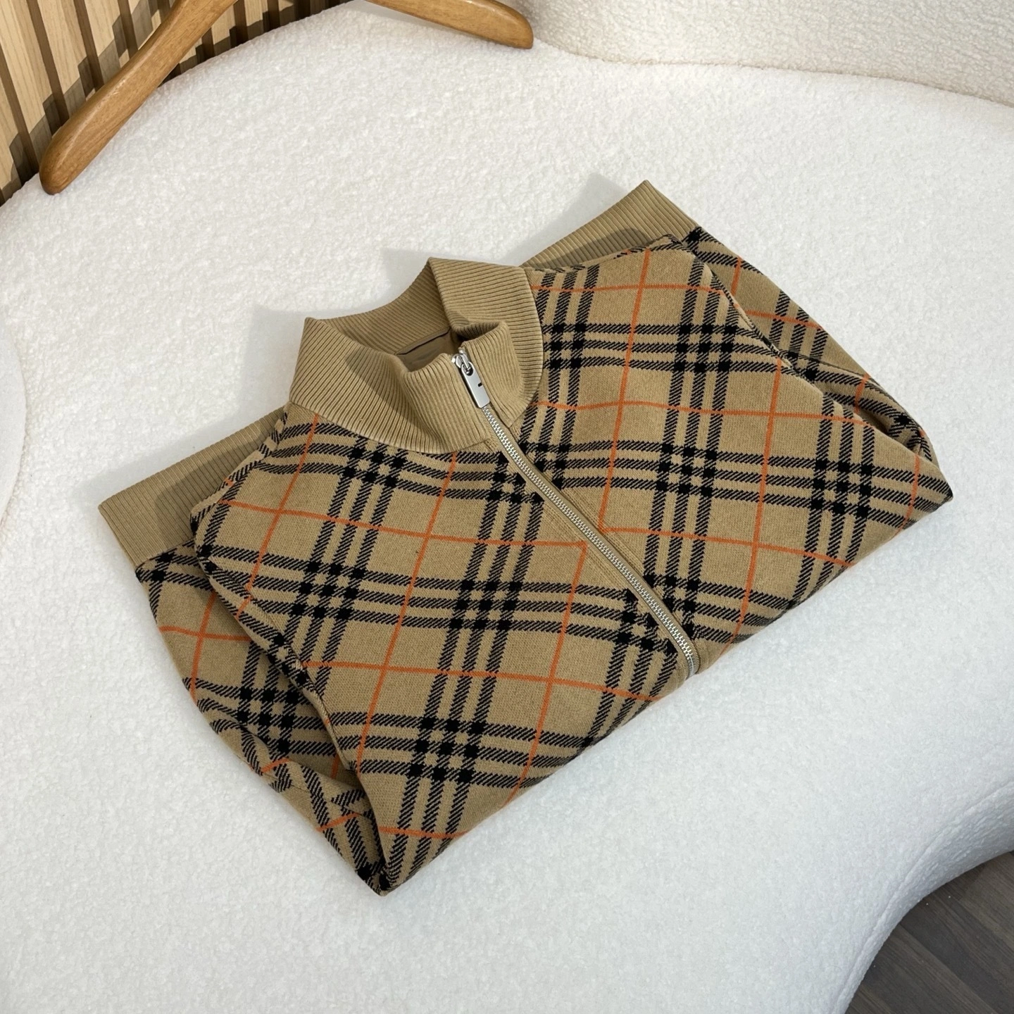 wg.luxury-- 2ur25rry wool item: E-F443J1518H
